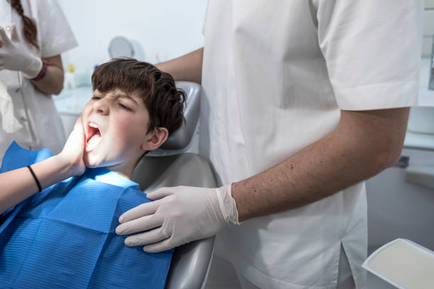 Best Emergency Tooth Extraction in Marshalltown, IA